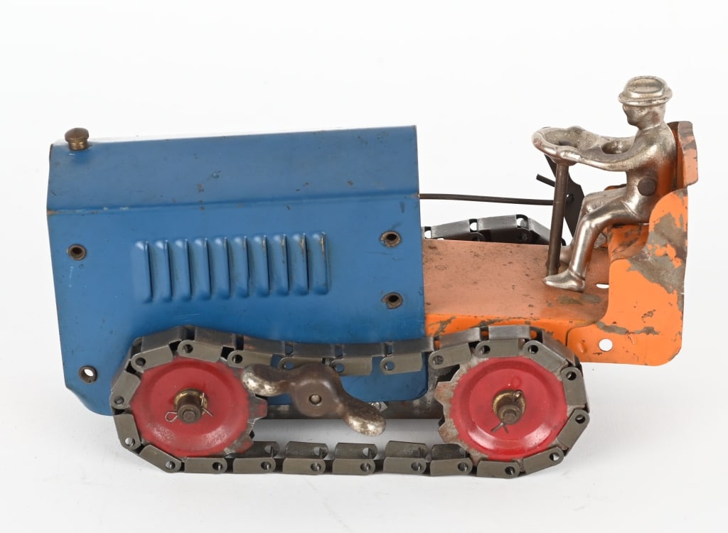 STRUCTO WINDUP TRACTOR ON TREADS (1 of 5)