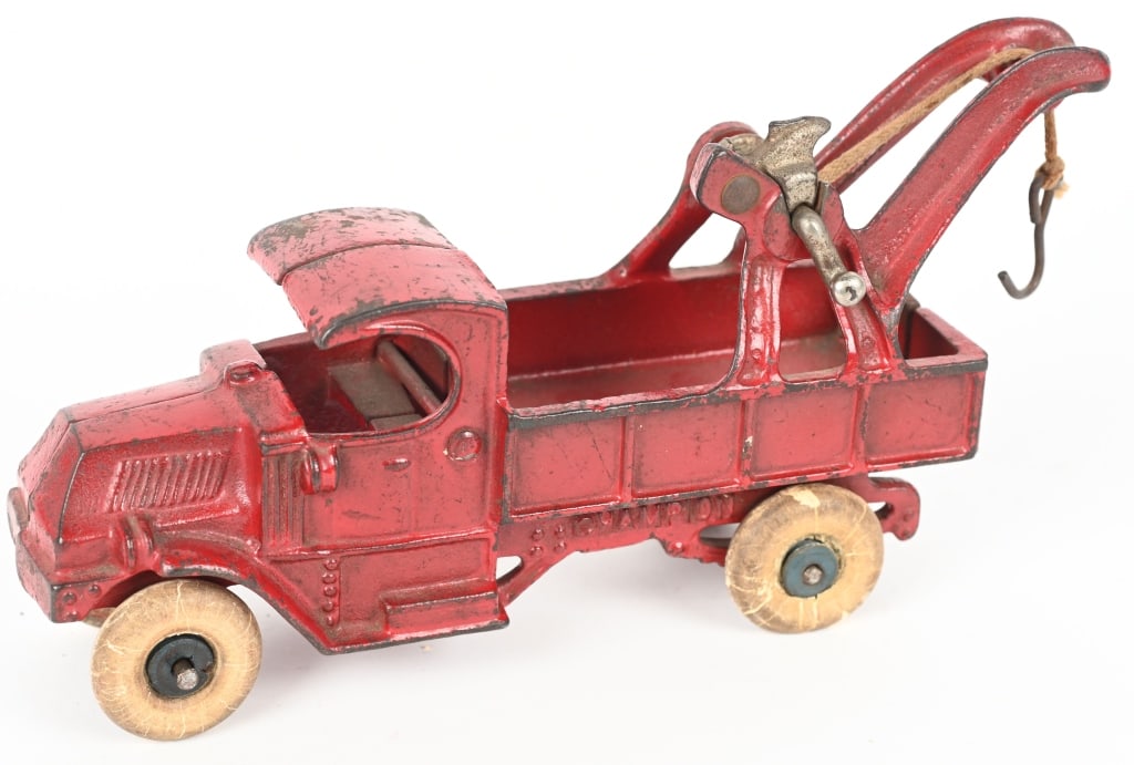 CHAMPION CAST IRON TOW TRUCK: All original no breaks or repairs. Has very nice paint. 9" Excellent