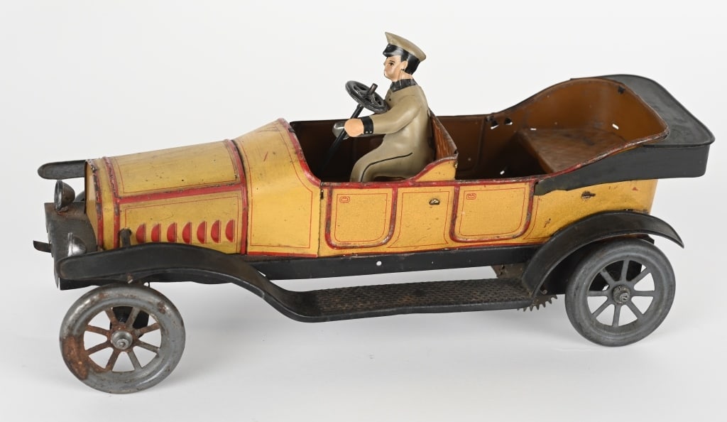 FISCHER CLOCKWORK CABRIOLET (1 of 5)