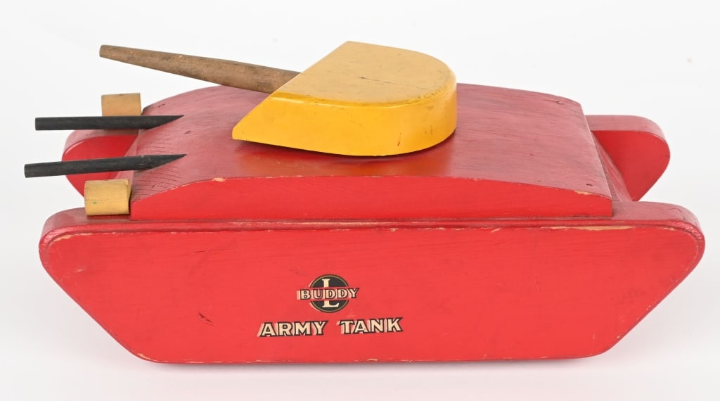 BUDDY L WOODEN ARMY TANK (1 of 6)