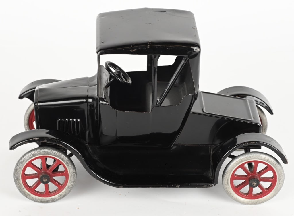 BUDDY L FLIVVER FORD MODEL T ROADSTER (1 of 6)