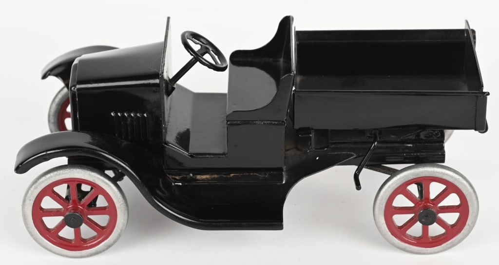 BUDDY L FLIVVER FORD MODEL T DUMP TRUCK (1 of 6)