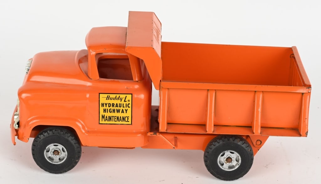 BUDDY L GMC HYDRAULIC HIGHWAY MAINTENANCE TRUCK (1 of 6)