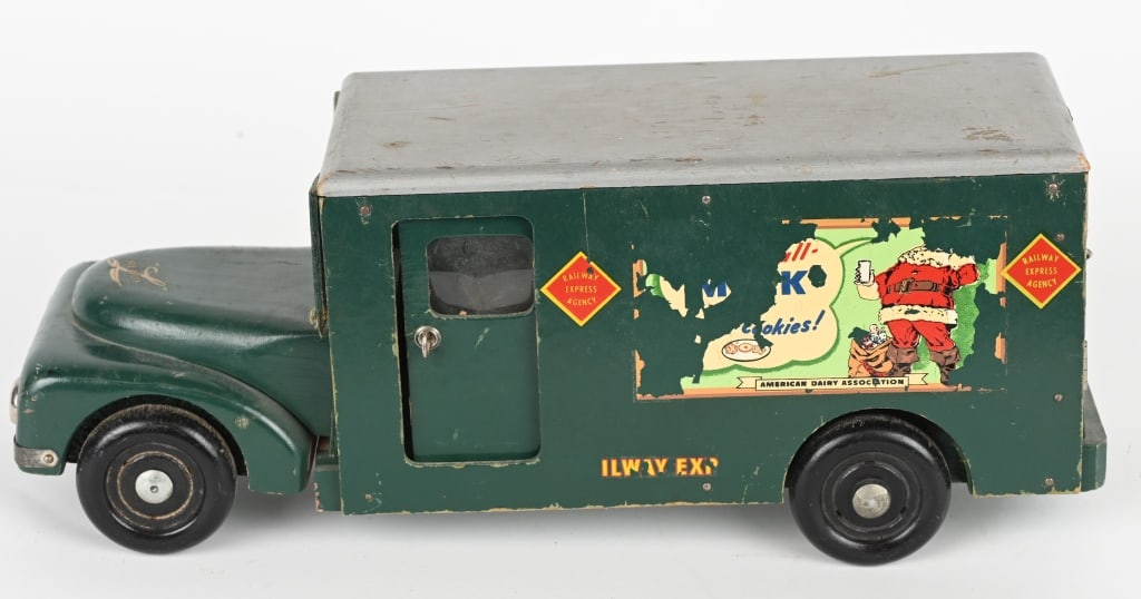 BUDDY L WOODEN RAILWAY EXPRESS TRUCK: All original with decent paint and fair decals. Has Santa Claus and Ice Cream decals. Missing 2 Hubcaps. 16" Very Good