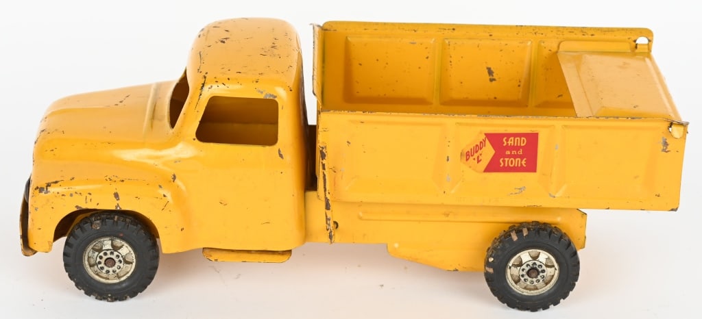 BUDDY L SAND & STONE DUMP TRUCK (1 of 6)