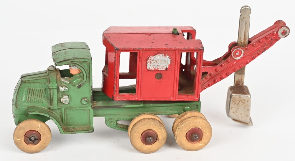 HUBLEY CAST IRON MACK GENERAL STEAM SHOVEL TRUCK: All original cast iron Hubley General shovel truck. No cracks or repairs to cast iron.. Left front wood hub is cracked. 10" Excellent