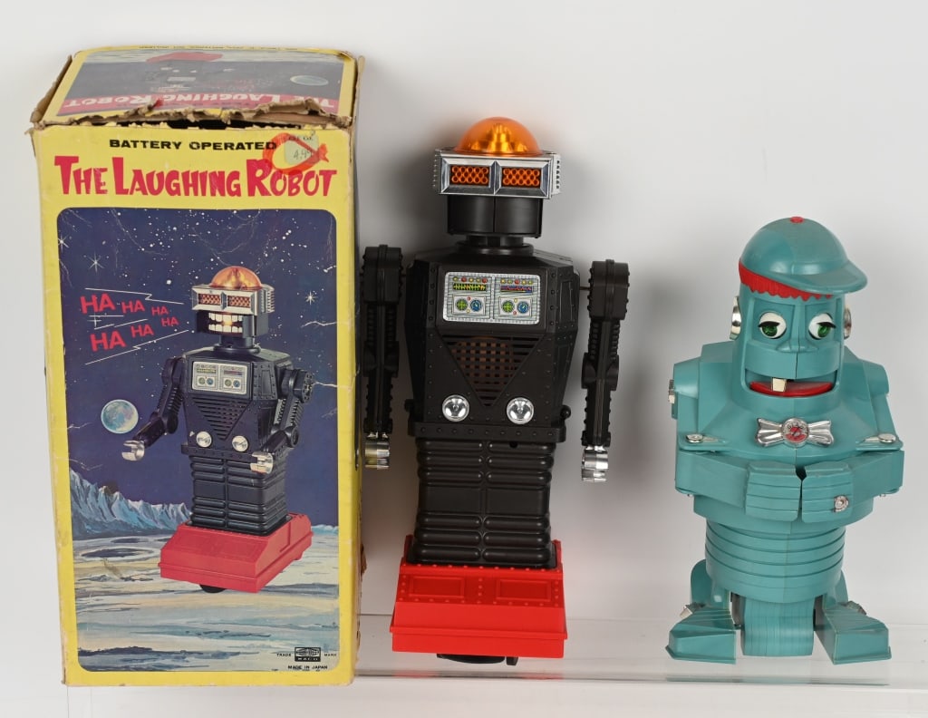 2- VINTAGE PLASTIC ROBOTS: Includes Laughing Robot with Box and Yahhity Yob Robot. Both all original in good condition. Largest 14" AS-IS