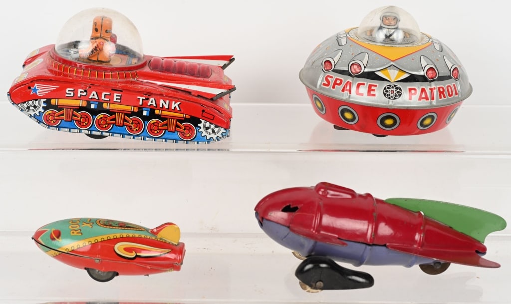 3- VINTAGE SPACE TOYS: Includes Wyandotte Rocket, Tin Friction Space Tank not working, and Tin Windup Space Patrol. All in nice original condition. Largest 6" Excellent