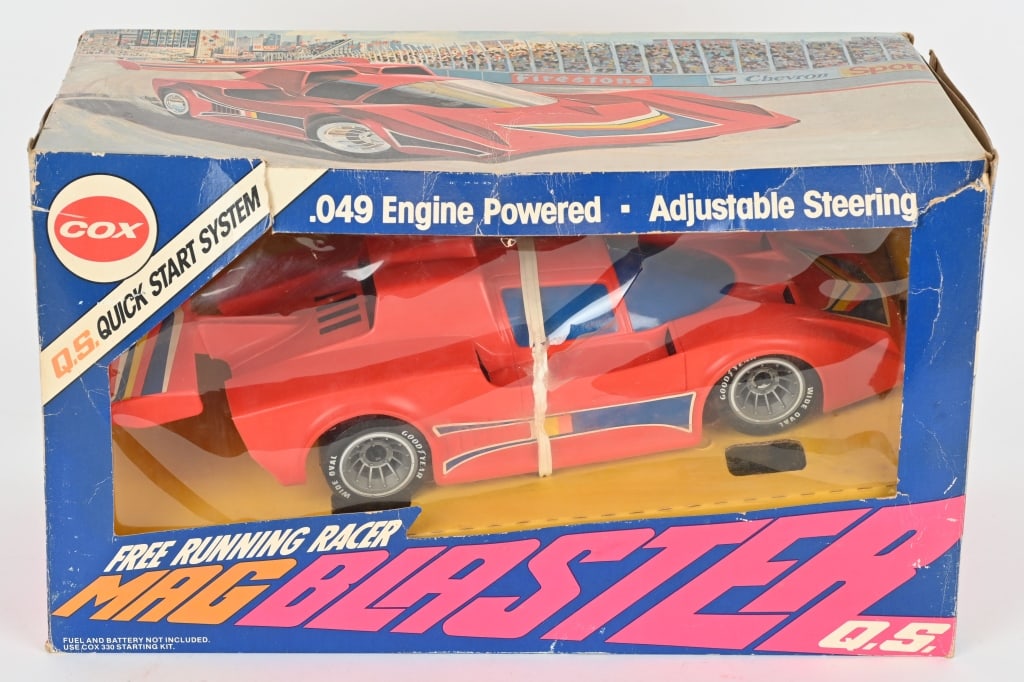 COX GAS POWERED MAG BLASTER RACE CAR w/ BOX: Cox Mag Blaster race car appears unused, includes original box. 14" Excellent