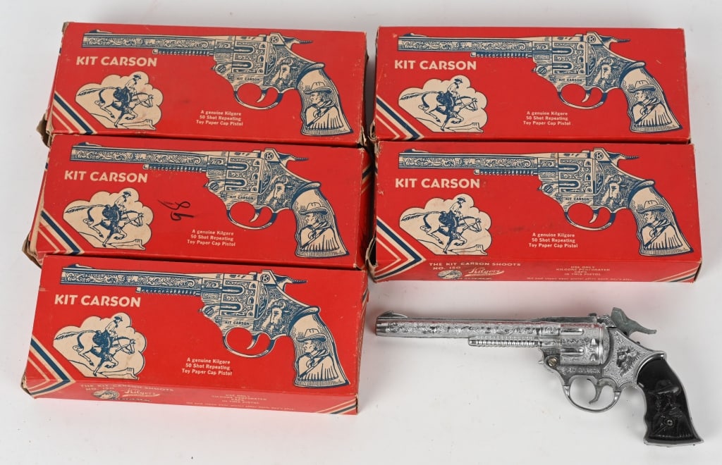 5- KILGORE KIT CARSON CAP GUN W/ BOXES: Lot of 5 Kilgore Kit Carson cap guns with the original boxes. Unfired Old Store Stock. 9", Excellent