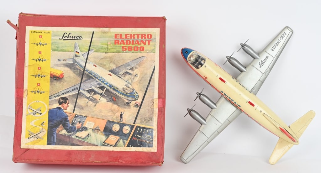 SCHUCO ELEKTRO RADIANT 5600 AIRPLANE w/ BOX: Great looking Elektro Radiant SWISSAIR 5600 Airplane. All original except for replaced battery door. Untested, Includes original box. 19" wingspan. Very Good-Excellent