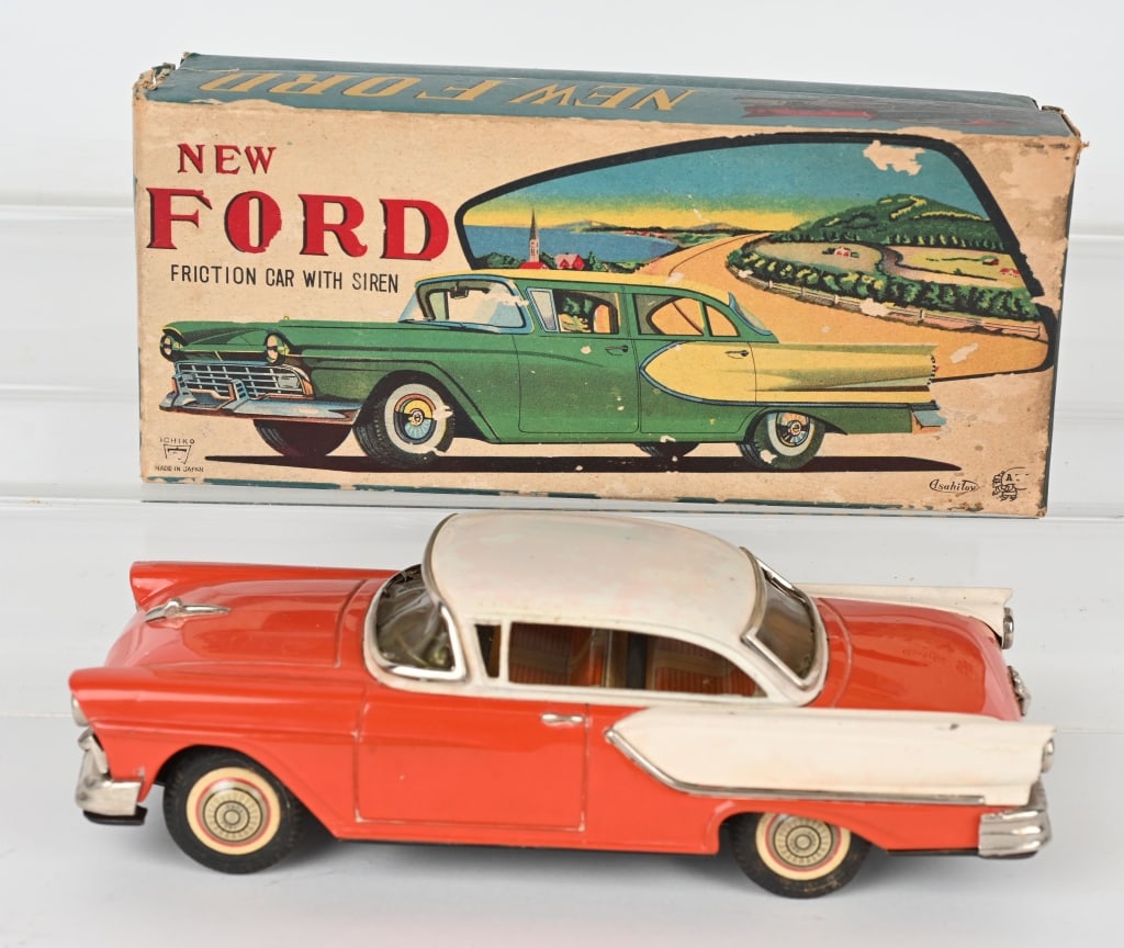 JAPAN TIN FRICTION 1957 FORD HARDTOP w/ BOX (1 of 6)