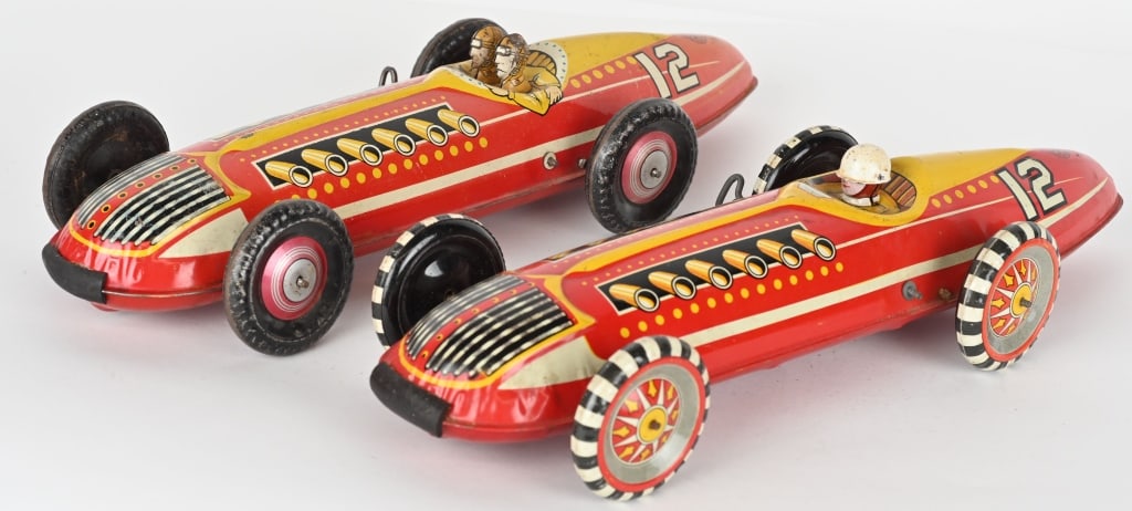 2- MARX LARGE TIN WINDUP No. 12 RACE CARS (1 of 5)