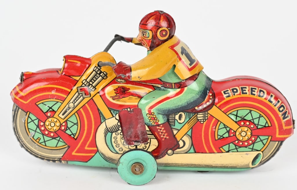 JAPAN TIN FRICTION SPEED LION MOTORCYCLE: Beautiful all original toy motorcycle, Wonderful bright colors and graphics. Friction not working. 5 1/2" Excellent