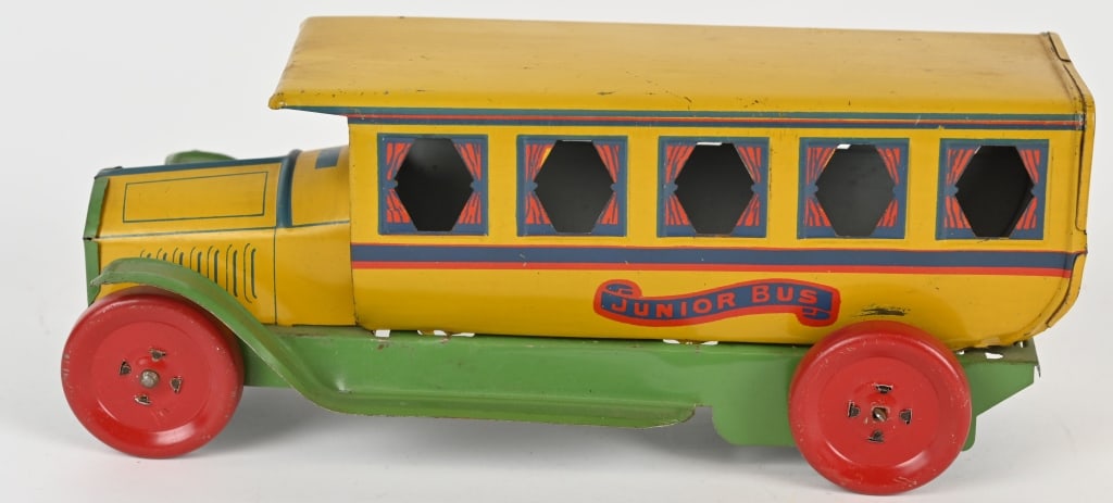 CHEIN TIN JUNIOR BUS (1 of 6)