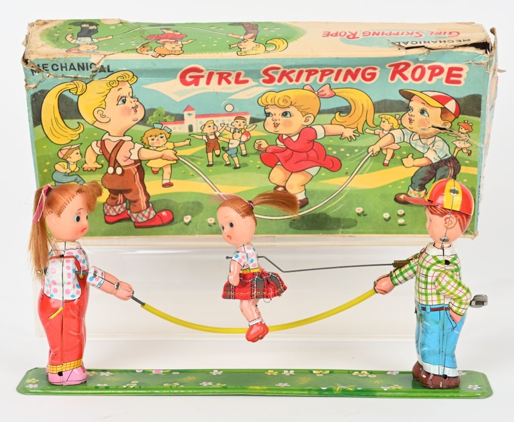 JAPAN TPS TIN WINDUP GIRL SKIPPING ROPE w/ BOX (1 of 8)
