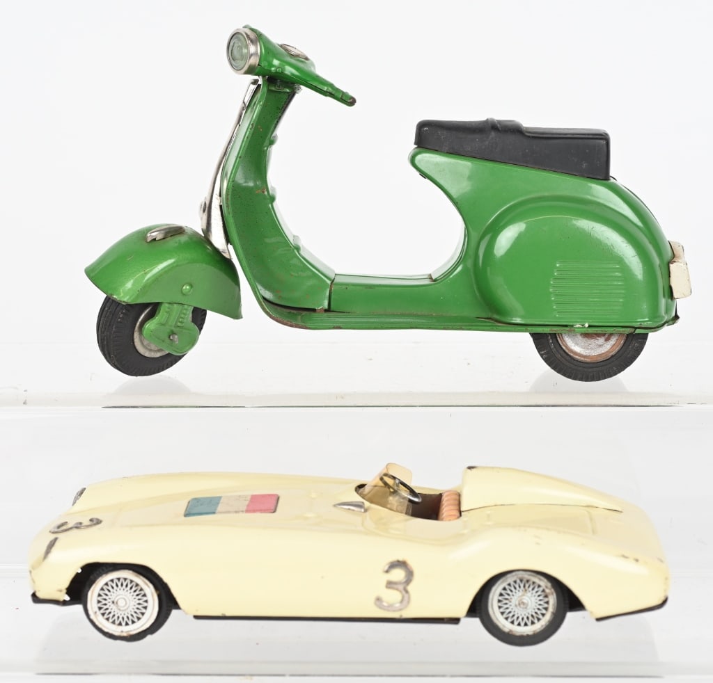 2- JAPAN TIN FRICTION VEHICLES (1 of 9)