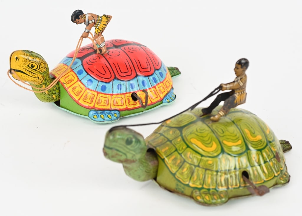 2- CHEIN TIN WINDUP NATIVE ON TURTLES (1 of 5)