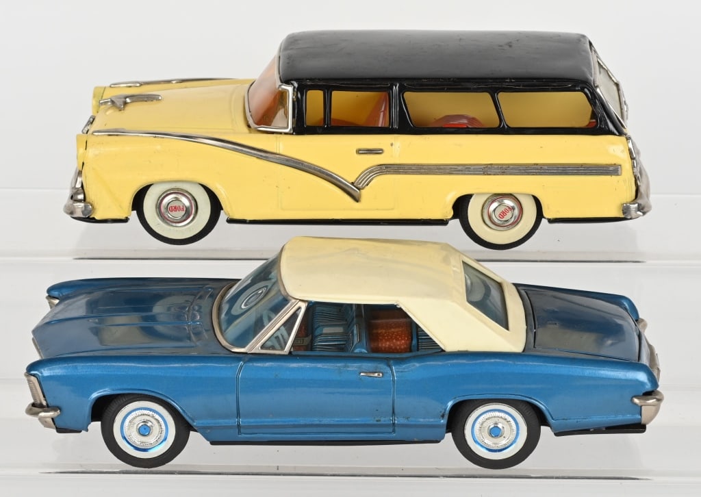 2- JAPAN TIN FRICTION CARS, FORD & BUICK (1 of 9)