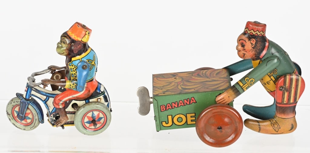 2- MONKEY TIN WINDUP TOYS, GERMANY & ENGLAND (1 of 4)