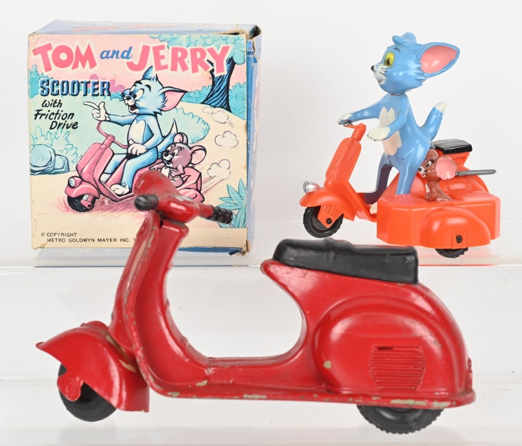MARX TOM & JERRY SCOOTER & VESPA SCOOTER (1 of 5)