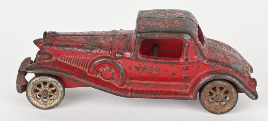 CHAMPION CAST IRON REO COUPE (1 of 6)