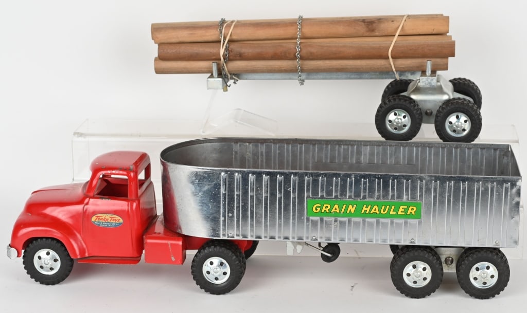 TONKA 1954 PRESSED STEEL GRAIN / LUMBER TRUCK: Tonka 1954 truck with a Grain Hauler trailer and Lumber trailer. 23" Very Good-Excellent