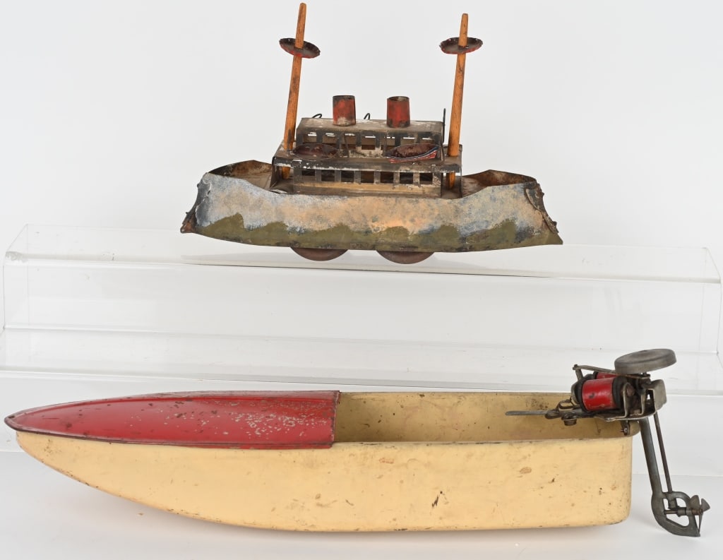 2- ANTIQUE TIN TOY BOATS (1 of 6)