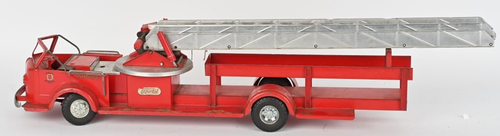 DOEPKE ROSSMOYNE FIRE LADDER TRUCK (1 of 6)