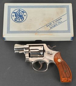 BOXED SMITH & WESSON MODEL 10-5 38 SPL.