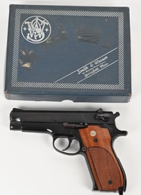 SMITH & WESSON MODEL 39-2 SEMI AUTOMATIC PISTOL