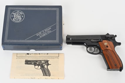 SMITH & WESSON MODEL 39-2 SEMI AUTOMATIC PISTOL