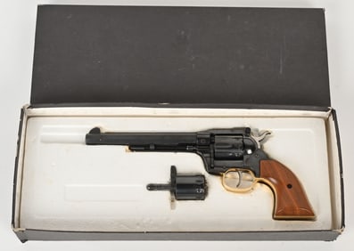 HIGH STANDARD HIGH SIERRA .22 REVOLVER w/ BOX