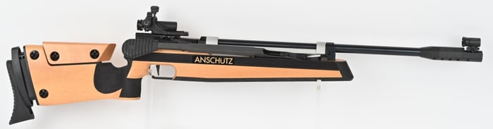ANSCHUTZ SUPERAIR 2002 RIFLE