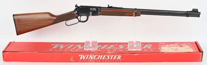 WINCHESTER MODEL 9422 LEVER ACTION RIFLE BOXED