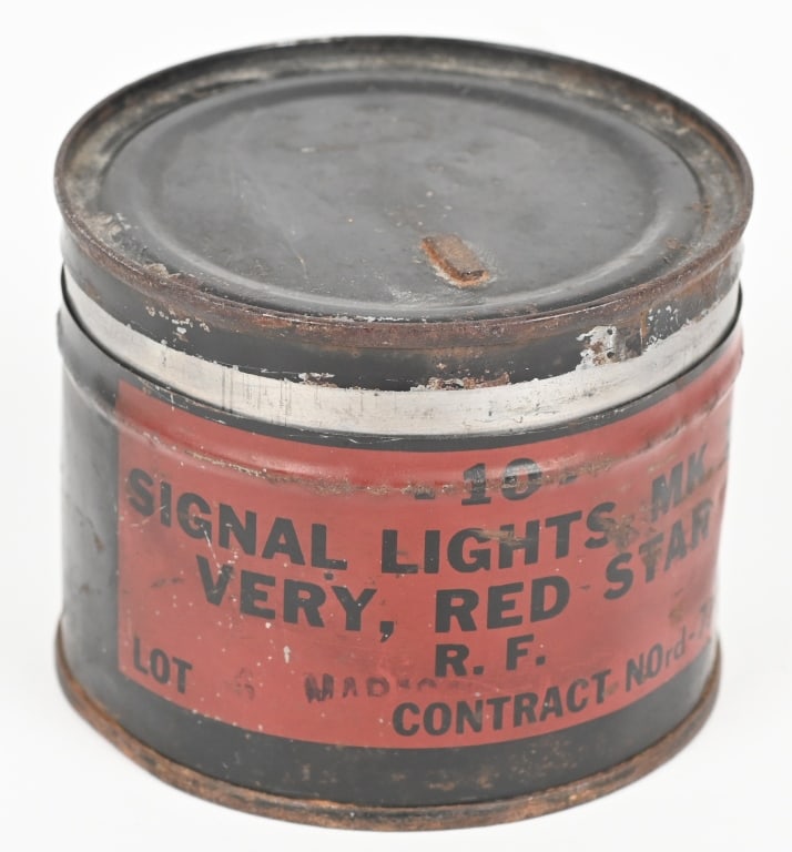WWII SIGNAL LIGHTS MKII VERY RED STAR 10GA FLARES: A orignal tWWII can of signal lights MKII very, red star flares. The can has 9 red flares. Excellent