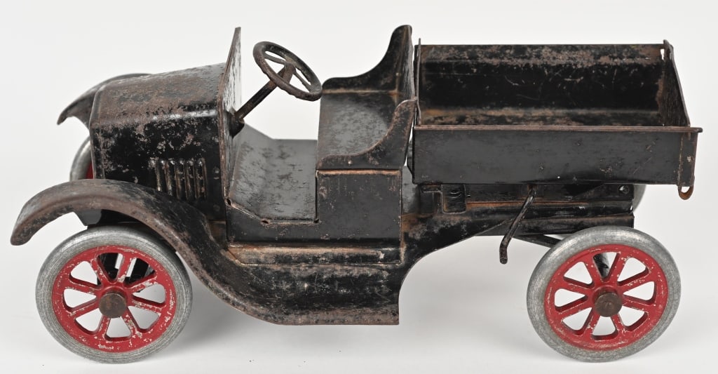 BUDDY L FLIVVER DUMP TRUCK: All original and complete. Has wear throughout. Nice for display or restoration. 11" Very Good