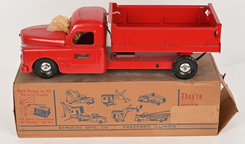 STRUCTO #200 DUMP TRUCK w/ BOX: All original never played with condition. Boxed 20" Excellent