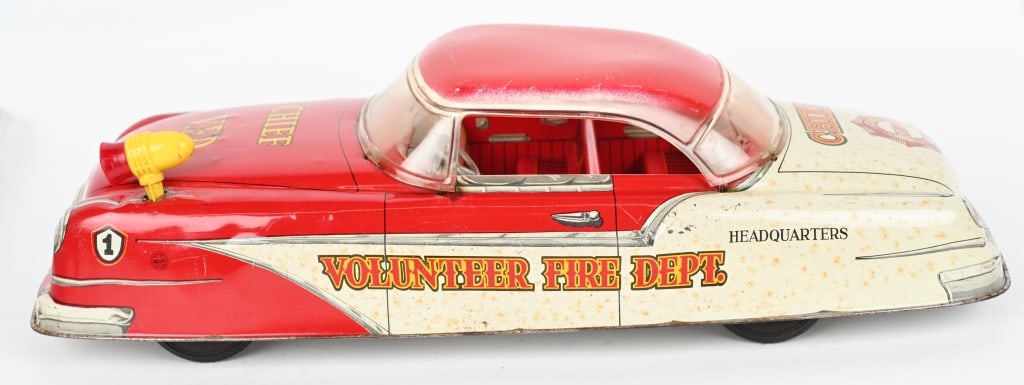 MARX VOLUNTEER FIRE DEPT CAR: 20" All original with some wear. Friction does not work. 20" Very Good-Excellent