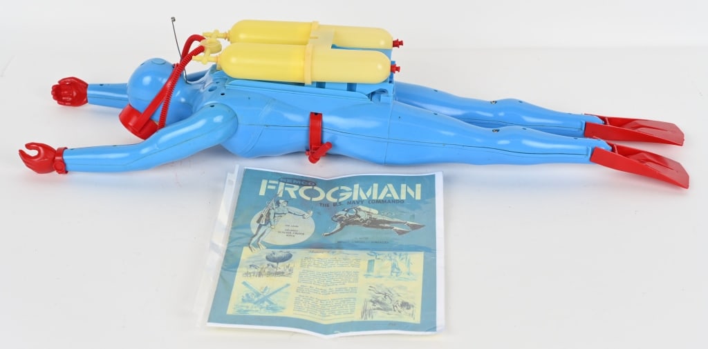 REMCO FROGMAN US NAVY COMMANDO: All original and comes with Mask and Belt. Includes coy of original instructions. 28" Excellent