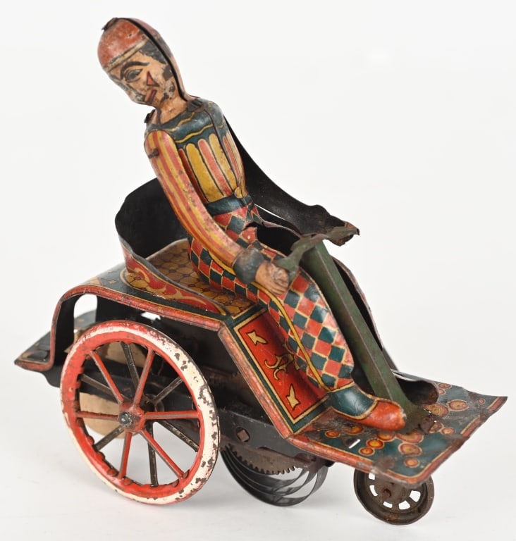 PAYA TIN WINDUP QUE ARDO CLOWN CART: Great looking early Paya. All original and works. 5" Very Good