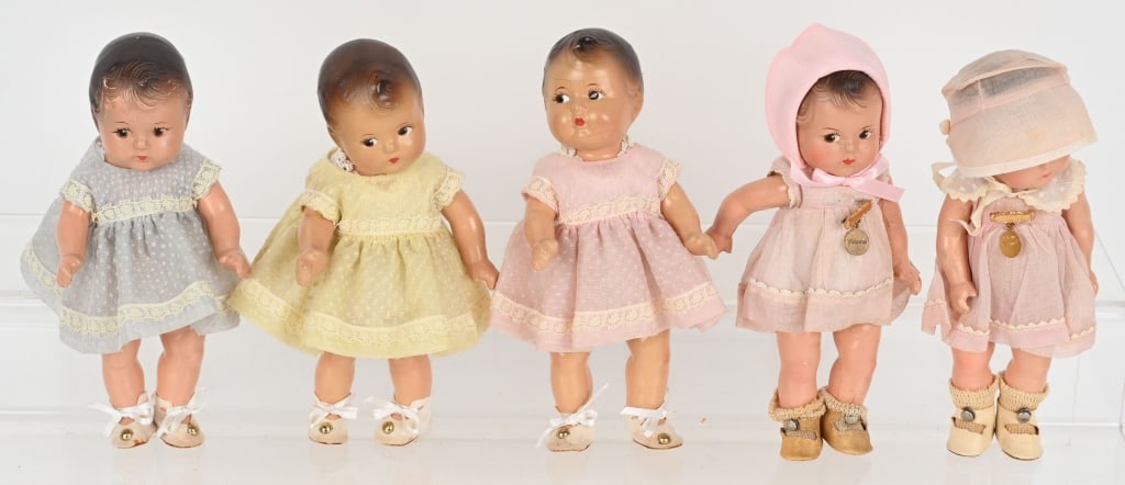 7" MADAME ALEXANDER DIONNE QUINT SET: Full set of all 5 Quints. All composition in original outfits. 7" Excellent