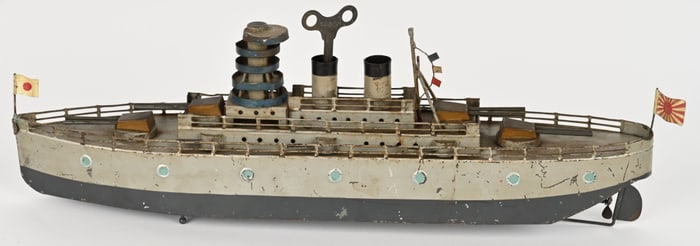 PREWAR JAPAN CLOCKWORK BATTLESHIP