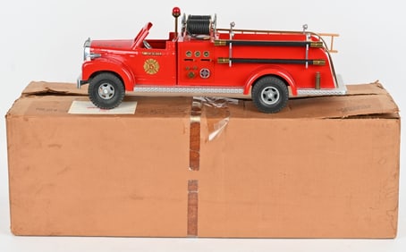 SMITH MILLER #5 FIRE ENGINE TRUCK w/ BOX