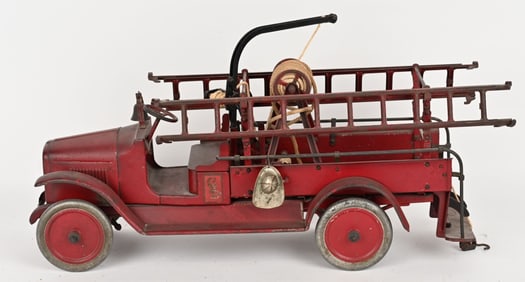 BUDDY L PRESED STEEL HOOK & LADDER FIRE TRUCK