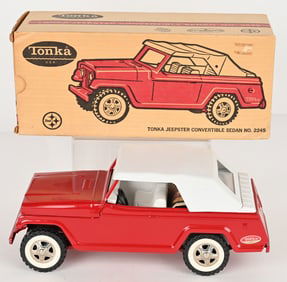 TONKA #2245 JEEPSTER CONVERTIBLE SEDAN w/ BOX