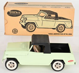 TONKA #2230 JEEPSTER PICK-UP w/ BOX