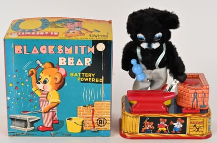 JAPAN BATTERY OP BLACKSMITH BEAR w/ BOX