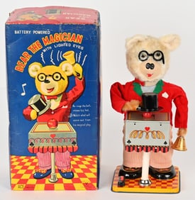 YONE BATTERY OP BEAR THE MAGICIAN w/ BOX