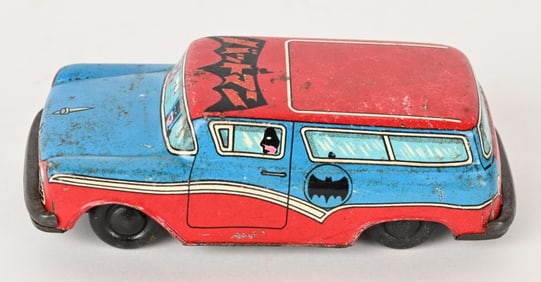 JAPAN TIN BATMAN STATION WAGON